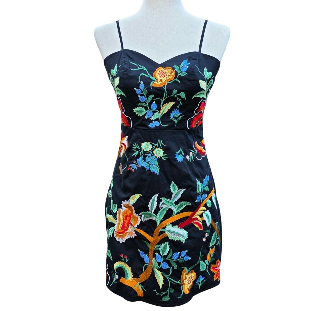 Selfie Leslie Embroidered Floral Black Mini Dress Size SMALL Sweetheart Neckline